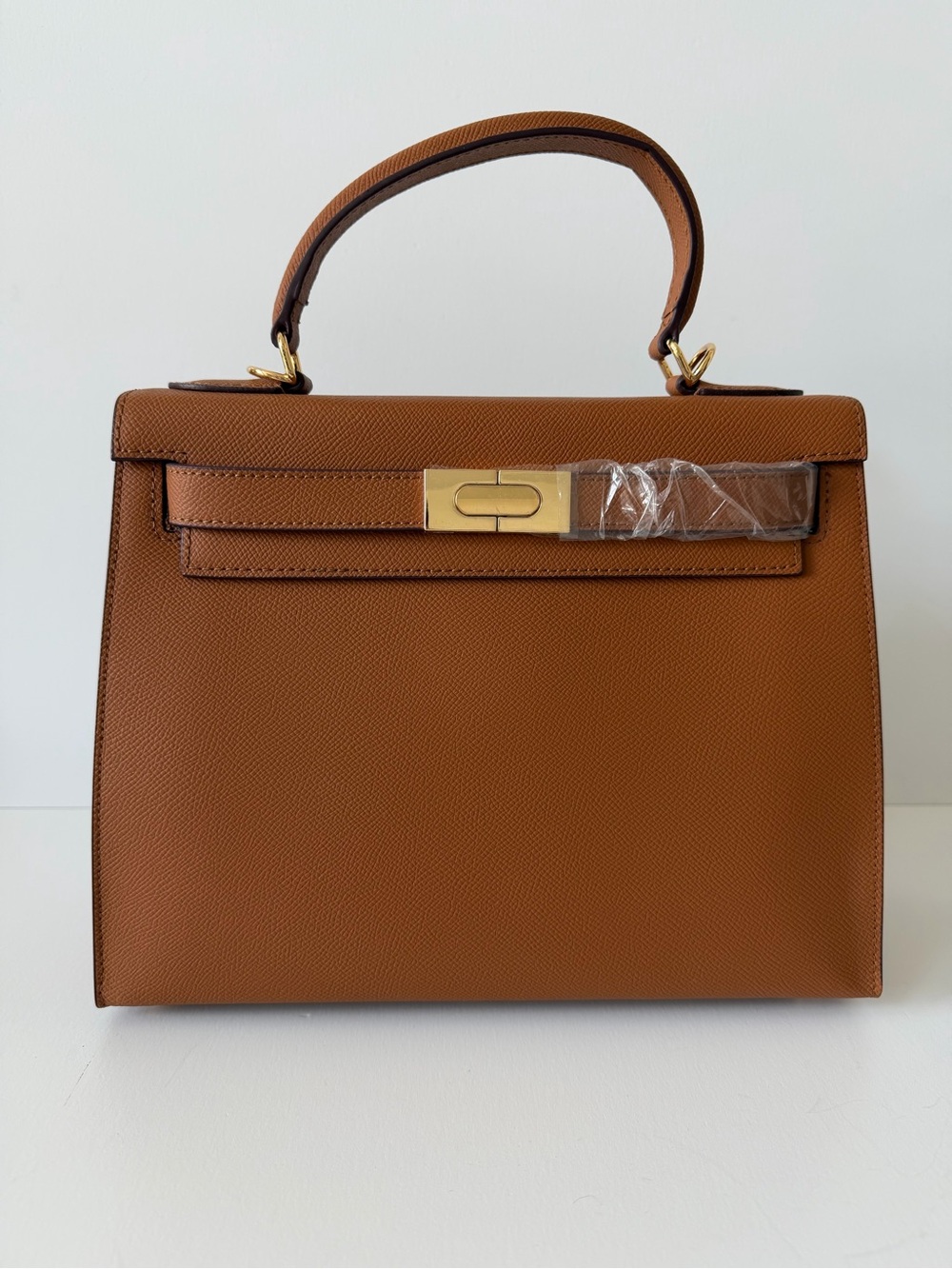 NWOT Lily & Bean Kelly Style Top Handle Bag in Cognac